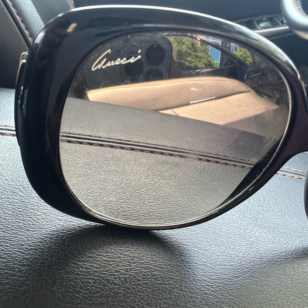 “I’m just trying to make it” Gucci sun glasses